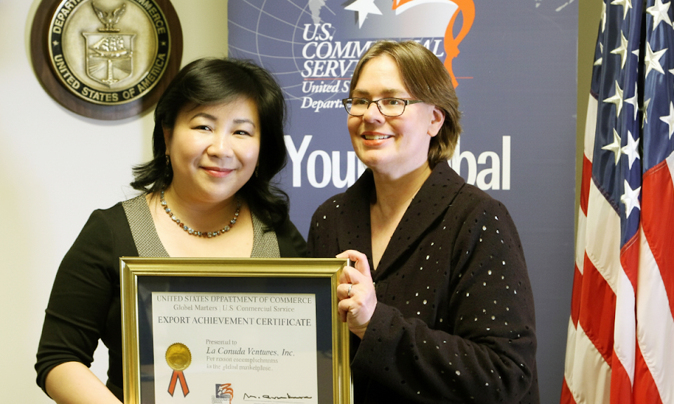 Dr. Susan Lin, M.D. — physician founder of MD®, completed oncology fellowships at MD Anderson Cancer Center and Memorial Sloan Kettering Cancer Center, accepting the U.S. Department of Commerce Export Excellence Award